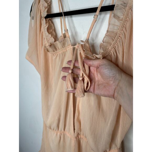 Lovers + Friends Cute Peach Malia Ruffle Cold Shoulder Deep-V Open Back Romper L - Picture 8 of 13